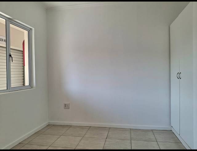 2 BEDROOM APARTMENT FOR SALE IN MANOR ESTATES